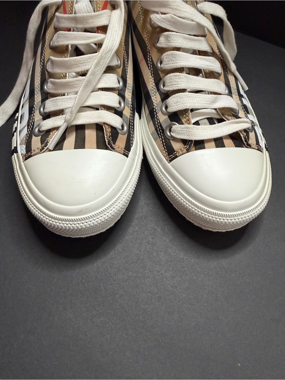 Burberry Logo Print Vintage Check Sneakers EU 38/US 7.5 Worn Once Womens - Picture 11 of 11